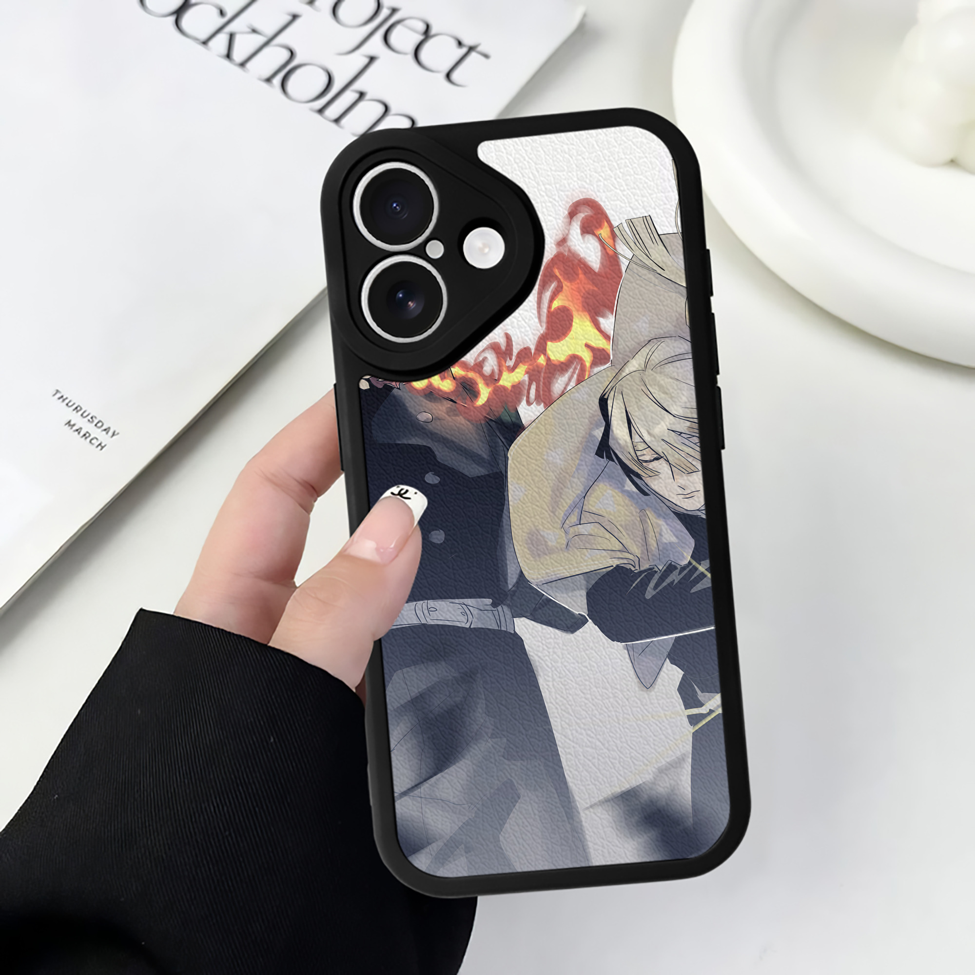 （画像用） 鬼滅の刃（きめつのやいば）竈門 炭治郎／かまど たんじろう Kamado Tanjirou 【iPhone 16シリーズ対応】シリコンスマホケース（レザー調） 材質：シリコン